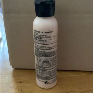 Lancôme Renergie Lift Makeup